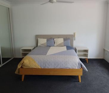 142/125 Santa Cruz Boulevard - Photo 4