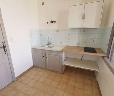 Location Appartement 2 pièces 38m² AVIGNON 84000 - Photo 1
