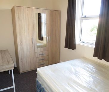 Heron Court Road Bournemouth, BH3, Dorset - Photo 6