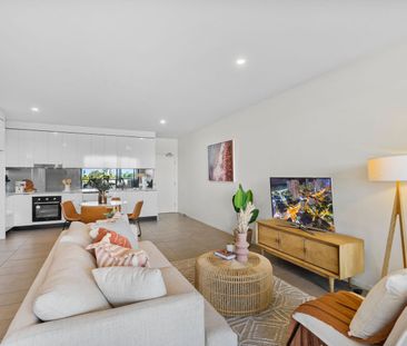 Top Floor Apartment With City Views - Photo 1