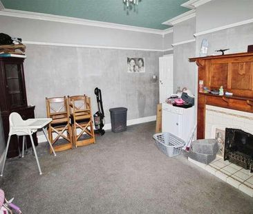 Moorside Road, Bradford, BD2 - Photo 1