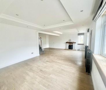4 bedroom detached house to rent - Photo 3