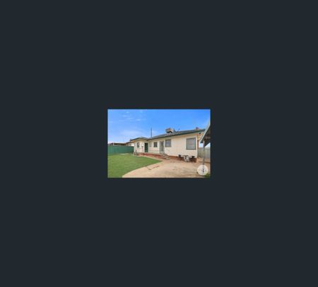 33 Edinburgh St, Tamworth, NSW 2340 - Photo 5