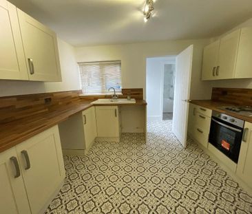 2 Bedroom Terraced House To Rent - Photo 5