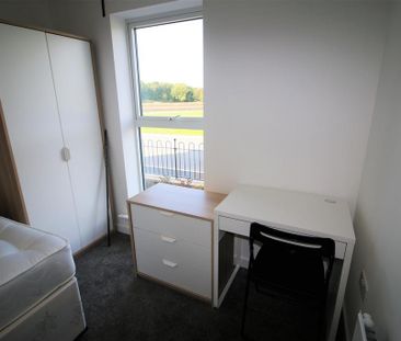 5 bedroom private hall to rent - Photo 3