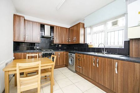3 Bed Flat, Homerton Road, E9 - Photo 5