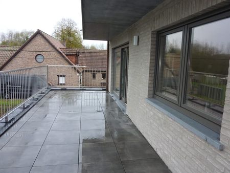 Appartement te huur - Foto 2