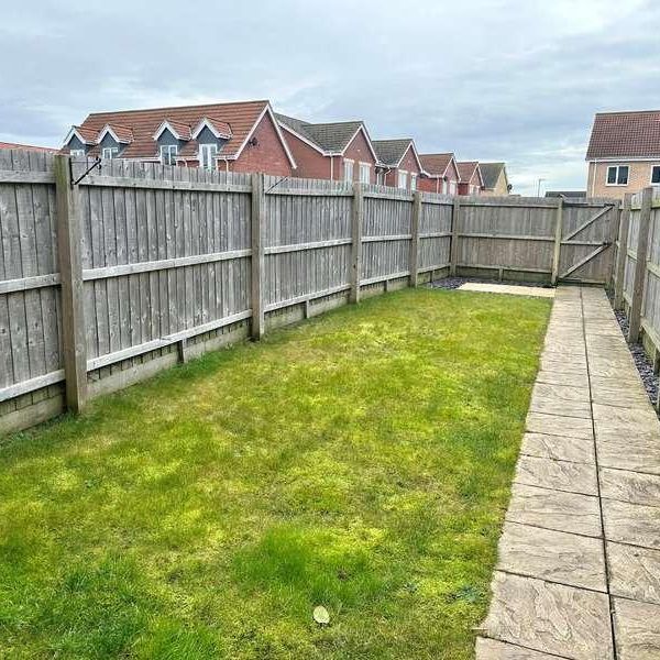 Churchill Avenue, Skegness, PE25 - Photo 1