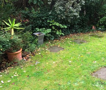 Studio Flat, Calton Drive, SW15 - Photo 6