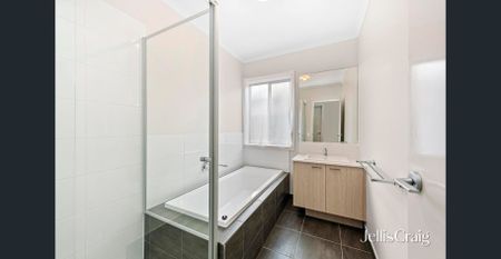 Modern Family Living in a Quiet Bonshaw Setting - Photo 4