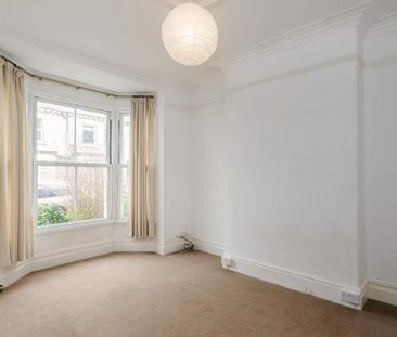 3 bedroom end of terrace house to rent - Photo 1