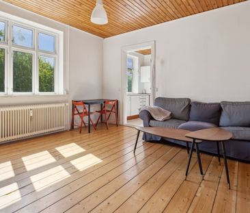 STOR OG DELEVENLIG 4-VÆRELSES LEJLIGHED I NØRRESUNDBY - Photo 2