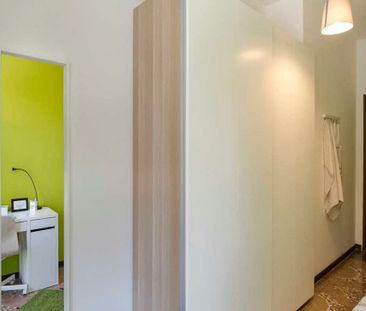 Viale Giovanni Vicini, Bologna, Emilia-Romagna 40134 - Photo 2