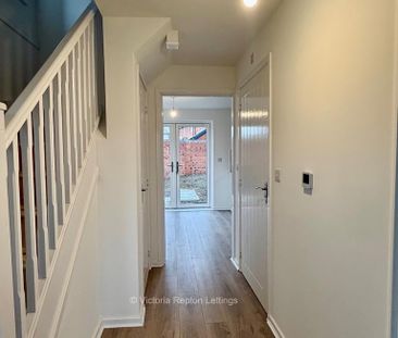 3 bedroom detached house to rent - Photo 4