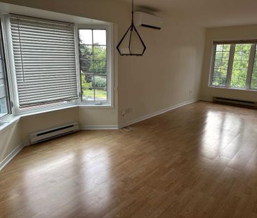 Logement 4 1/2 de style condo OTTERBURN PARK (libre) - Photo 2