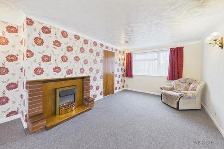 3 bedroom semi-detached house to rent - Photo 4
