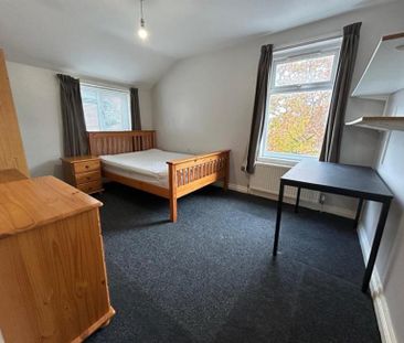 9 Bedroom Semi Detached To Let - Photo 3