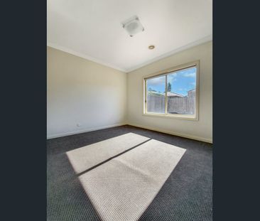 Spacious Family home - Photo 3