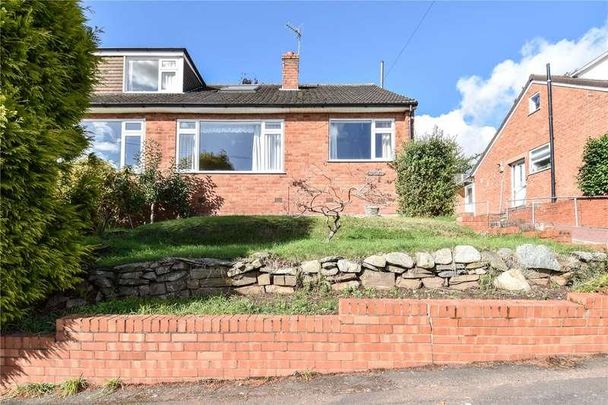 Greenfield Avenue, Lickey Rock, Bromsgrove, B60 - Photo 1