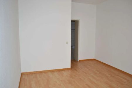 WOHNEN IM SCHÖNEN ZENTRUM - NORD // 2 Zimmer m. Einbauküche//selber malern - 1 Monat mietfrei - Foto 5