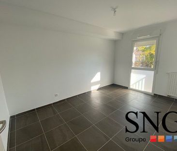 T3 AVEC DEUX TERRASSES ET UN GARAGE - Photo 3