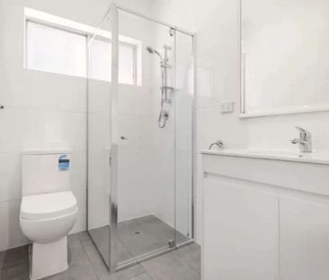 10 Mina Rosa Street, Enfield - Photo 4