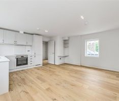 Allfarthing Lane, London, SW18 - Photo 2
