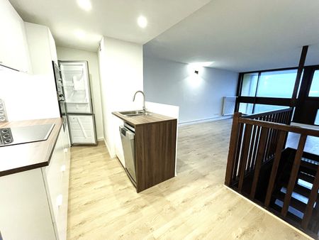 Location Appartement 3 pièces 84m² - Photo 4
