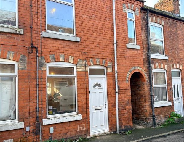 3 bed terraced to rent on Riddings, Alfred Street, DE55 - Photo 1