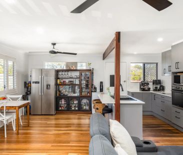 Move-In Ready Family Home in a Quiet Cul-de-Sac CONTACT JULIE SYKES... - Photo 1