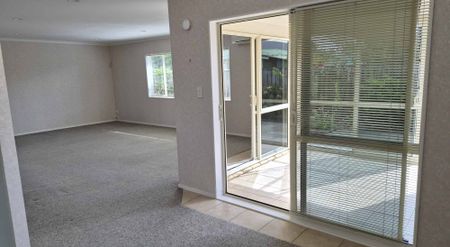 Coastal Comfort Living - Photo 3