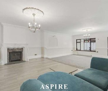 Pound Lane, Bowers Gifford, Basildon, SS13 - Photo 2