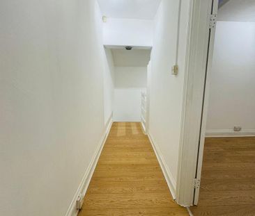 3 bedroom flat to rent - Photo 4