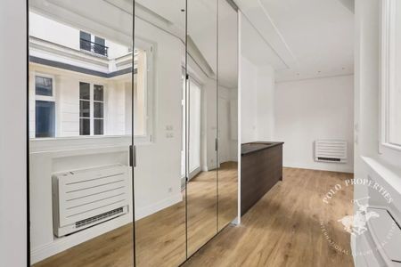 Appartement à louer à Paris 8Ème - Photo 3