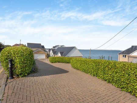 3 bedroom bungalow to rent - Photo 4