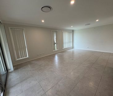 Quality McDonald Jones Home in McKeachie Estate - Photo 3