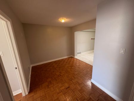 For Lease - 341 Lakeshore Road Unit# 2, Oakville, Ontario - Photo 5