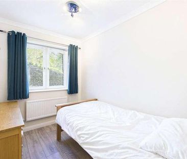 Stanbury Gate, Spencers Wood, Reading, Berkshire, RG7 - Photo 6