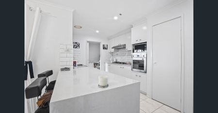 ✨ Home Sweet Home — with Room for Everyone! ✨ - Photo 5