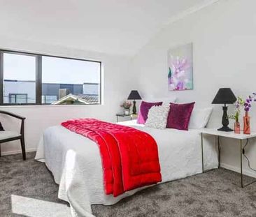 Modern 3-Bed Townhouse in Sunnyvale - Parrs Park & Transit Nearby - Photo 5