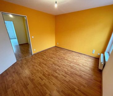 Renovierungsbed&uuml;rftige 3 Zimmer Wohnung mit Balkon in Berlin-B... - Photo 6