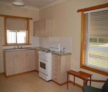 Two-Bedroom Unit in Convenient North Albury Location - Photo 4