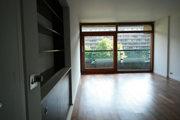 2 Bed Flat, Defoe House, EC2Y - Photo 1