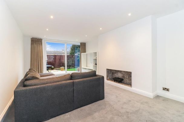 4 bedroom semi-detached house to rent - Photo 1