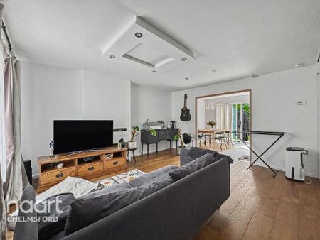 3 bedroom semi-detached house to rent - Photo 3