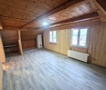 Helle, frisch renovierte 3.5-Zimmer-Dachwohnung mit Cheminée - Foto 4