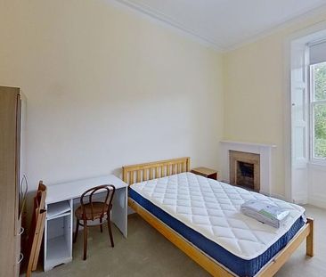 4 bedroom terraced house to rent - Photo 3