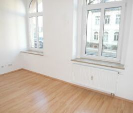 Neundorfer Str. 41, Wohnung 1 ~~~ Balkon, Tageslichtbad mit Wanne und Dusche, Abstellraum, Keller - Photo 6