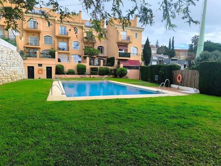 Alquiler de chalet adosado en Calle Cuarzo - Photo 2