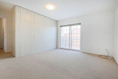 For Lease - 60 Cathedral High Heights, Markham, Ontario - Photo 5